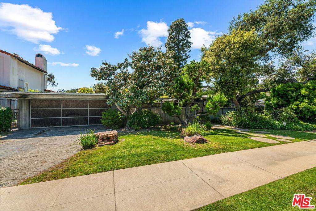Santa Monica, CA 90402,671 San Lorenzo ST