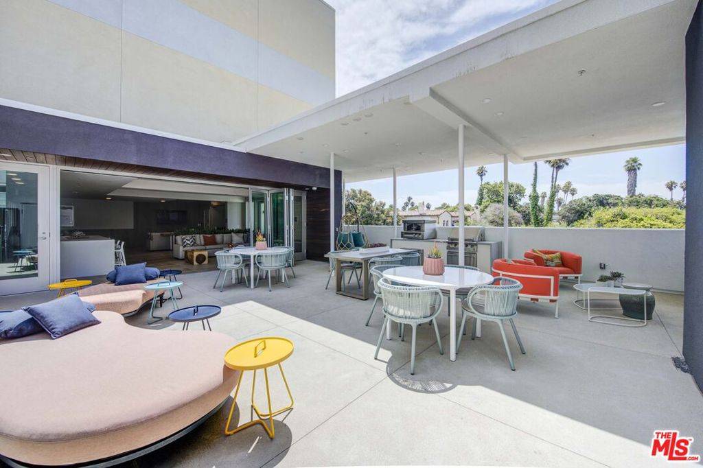 Ventura, CA 93001,160 S Ventura AVE #160-405