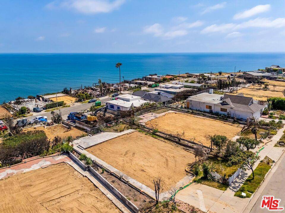 Malibu, CA 90265,18354 Wakecrest DR