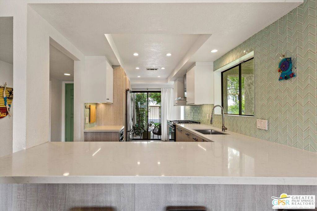 Palm Springs, CA 92262,753 Violeta DR