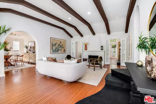 Los Angeles, CA 90068,3137 Lindo ST