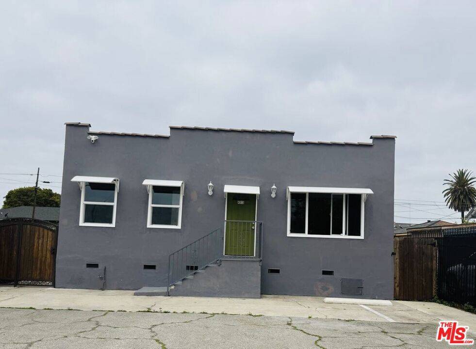 4915 Compton AVE, Los Angeles, CA 90011