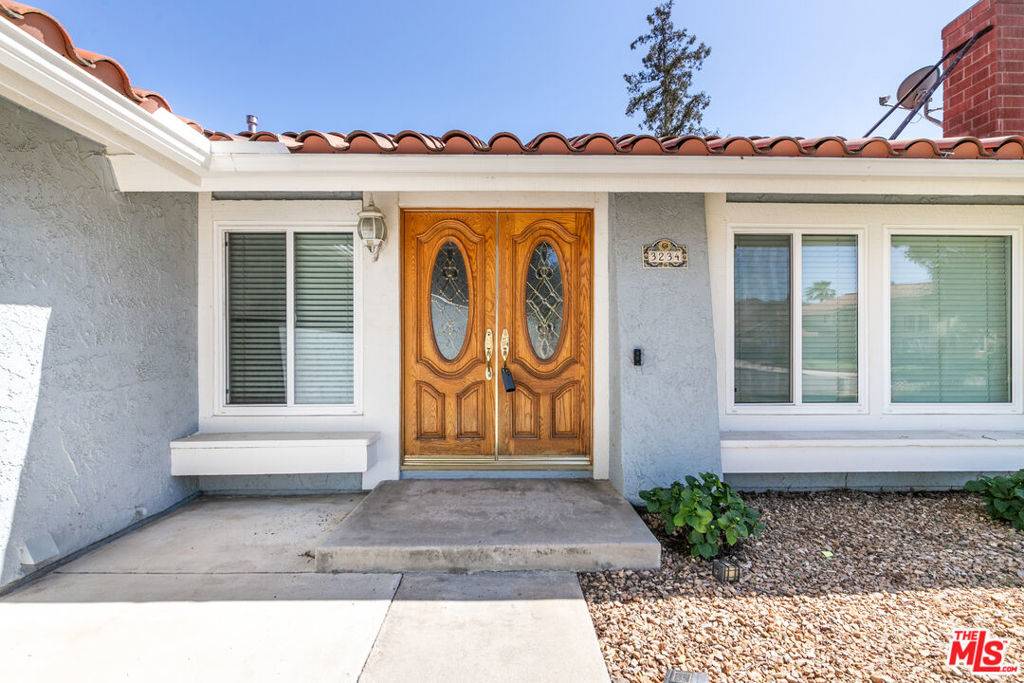 Simi Valley, CA 93063,3234 Emerald AVE