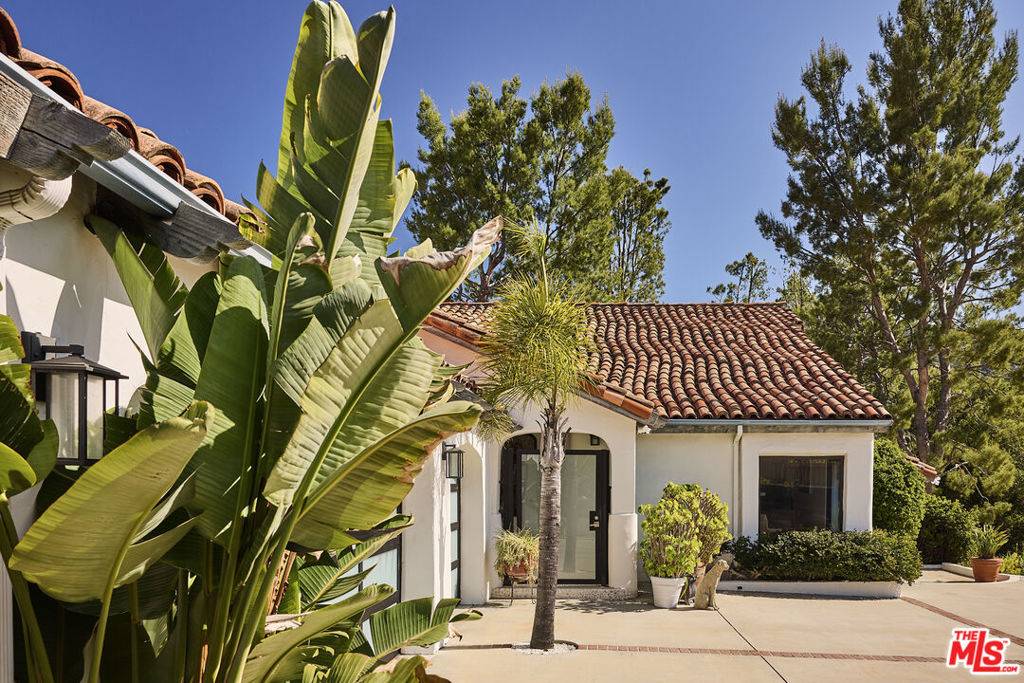Calabasas, CA 91302,2266 Cold Canyon RD