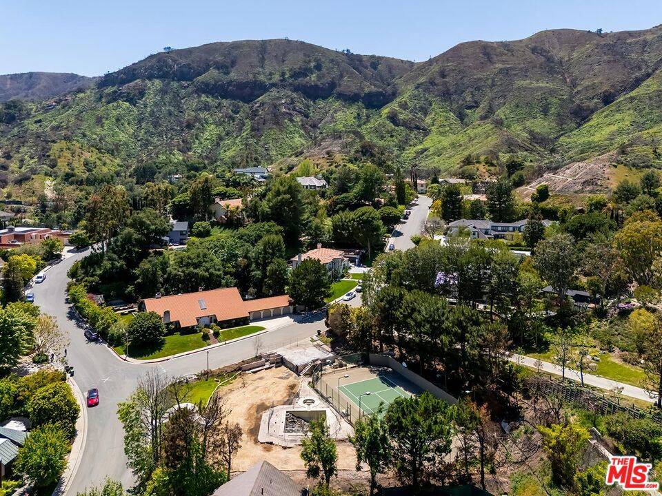 Pacific Palisades, CA 90272,17706 Camino De Yatasto