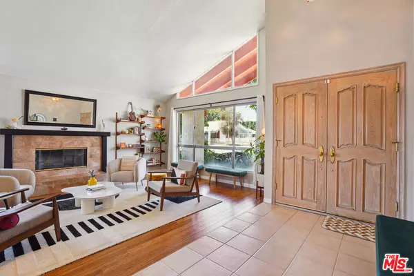 Winnetka, CA 91306,19730 Hatton ST