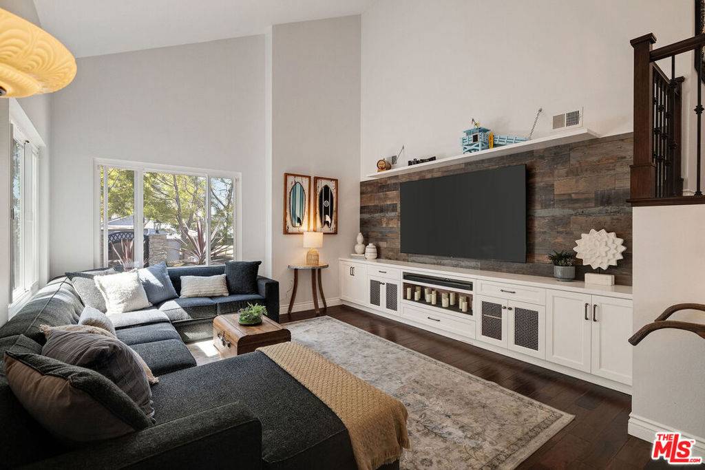 1150 E Pine AVE, El Segundo, CA 90245