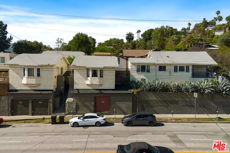 1303 Sanborn AVE, Los Angeles, CA 90027