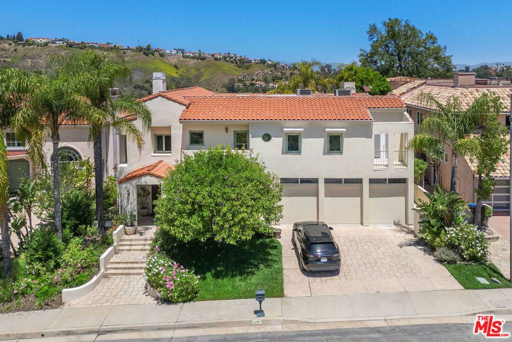 Calabasas, CA 91302,24907 Marbella CT