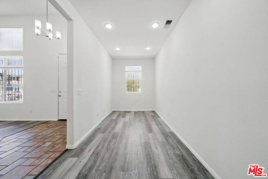 Palmdale, CA 93550,3702 Las Palmas AVE