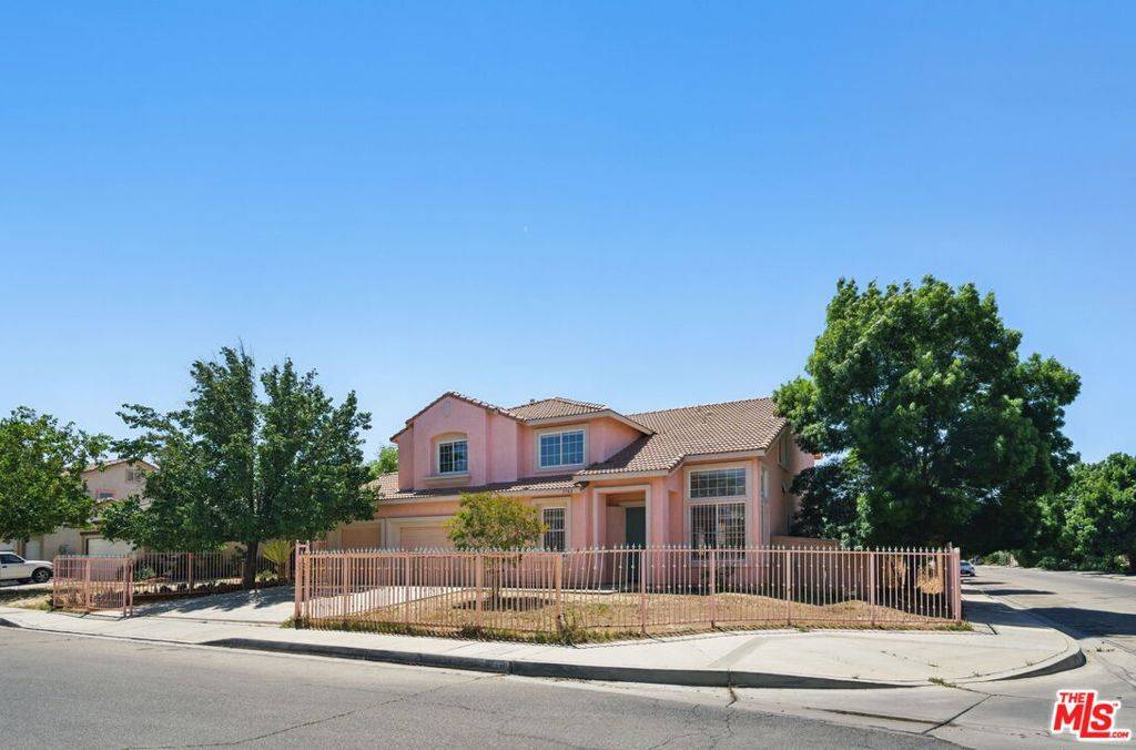3702 Las Palmas AVE, Palmdale, CA 93550