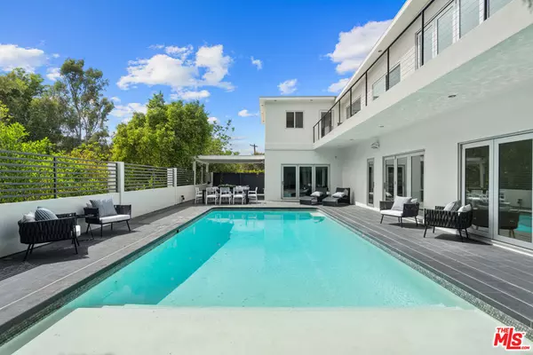 7470 Woodrow Wilson DR, Los Angeles, CA 90046