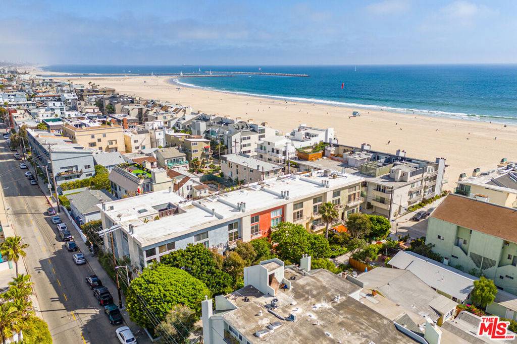 20 Ironsides ST #7, Marina Del Rey, CA 90292