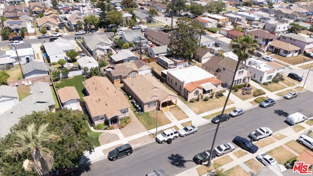 Los Angeles, CA 90044,1267 W 85th ST