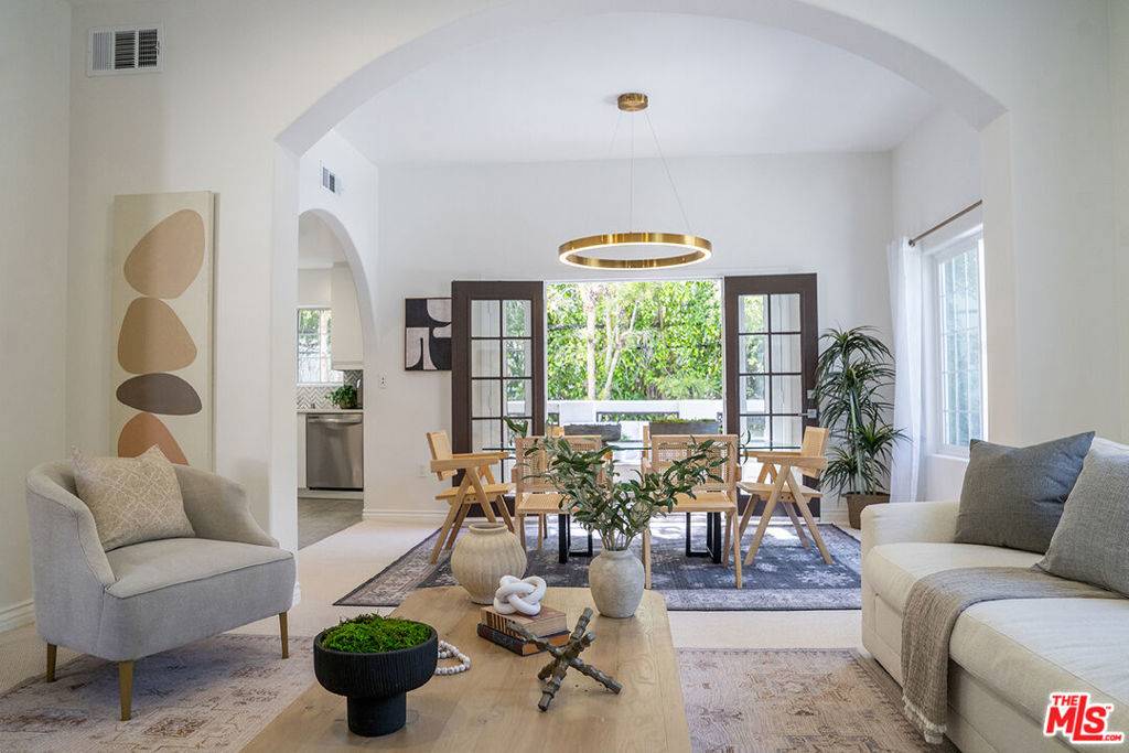 1515 N Fairfax AVE #8, Los Angeles, CA 90046