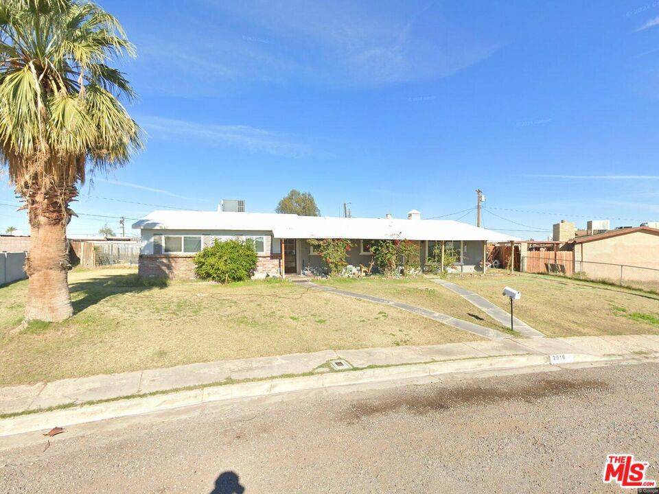 2016 Peru ST, Needles, CA 92363