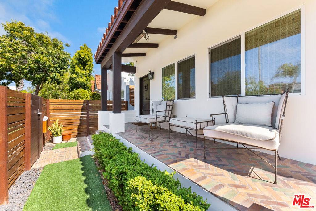 1774 Washington WAY, Venice, CA 90291