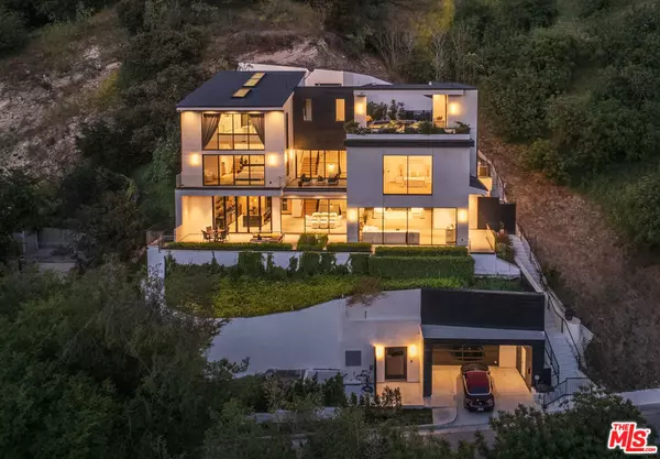 3920 Knobhill DR, Sherman Oaks, CA 91423
