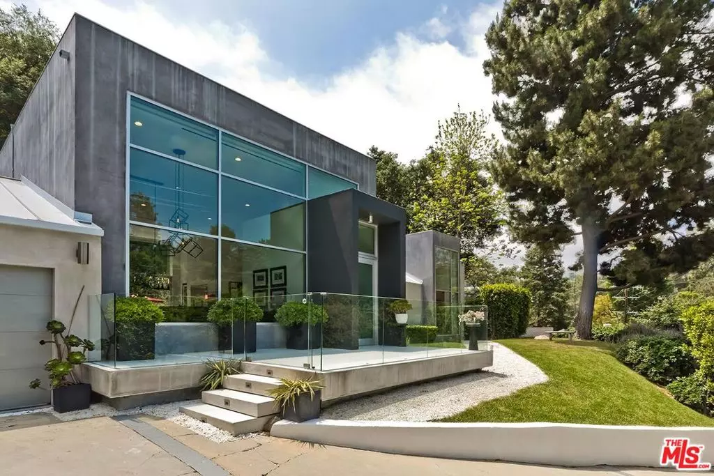 Beverly Hills, CA 90210,9792 Oak Pass RD