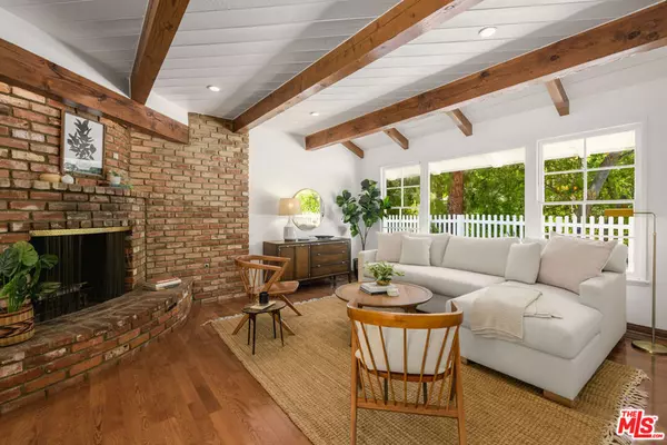 Encino, CA 91436,3856 Hayvenhurst AVE