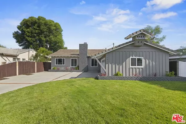 Van Nuys, CA 91406,15517 Hart ST