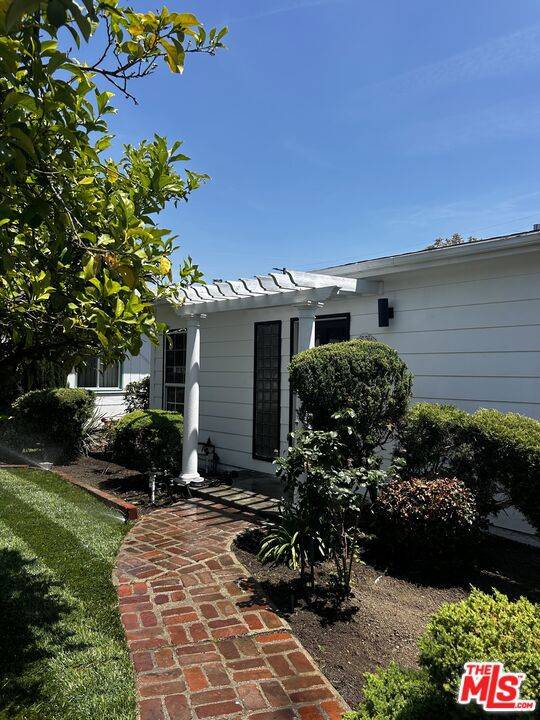 Sherman Oaks, CA 91423,4232 Sunnyslope Ave