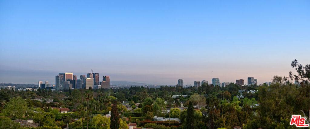 Beverly Hills, CA 90210,1129 Tower RD