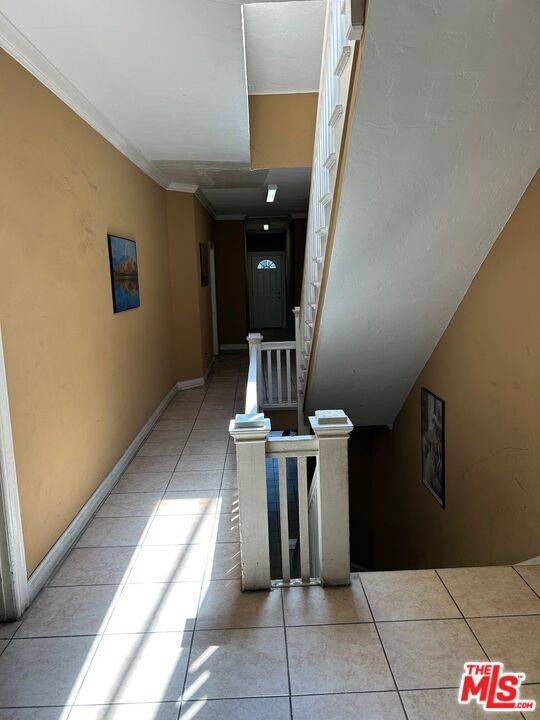 Los Angeles, CA 90004,101 S Kenmore AVE