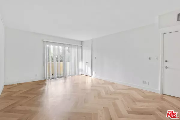 Playa Del Rey, CA 90293,7712 Paseo del Rey #8