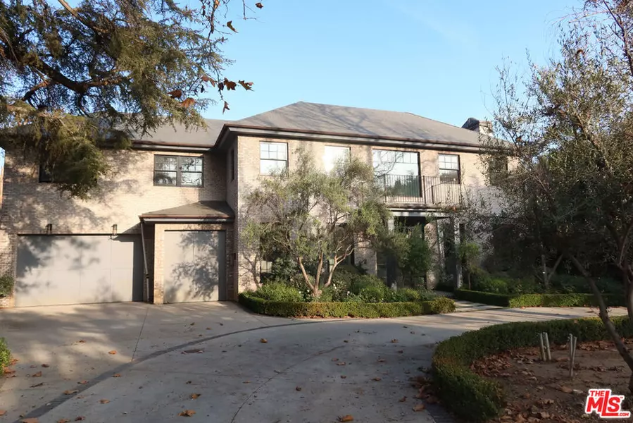 306 N Cliffwood AVE, Los Angeles, CA 90049