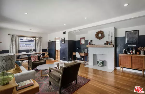 Valley Village, CA 91607,11925 Tiara ST