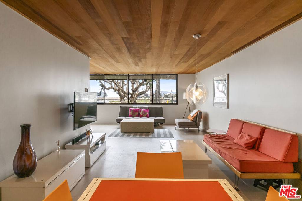6209 Pacific AVE #102, Playa Del Rey, CA 90293
