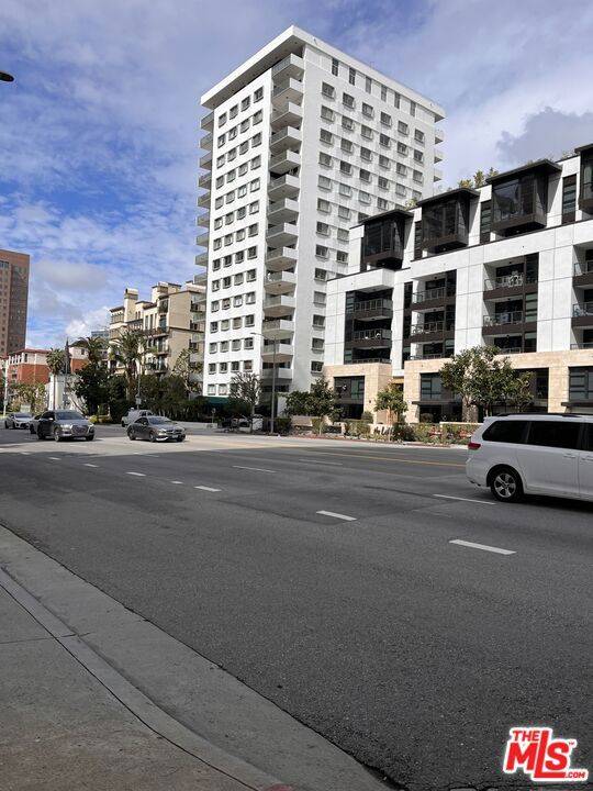 10787 Wilshire BLVD #303, Los Angeles, CA 90024