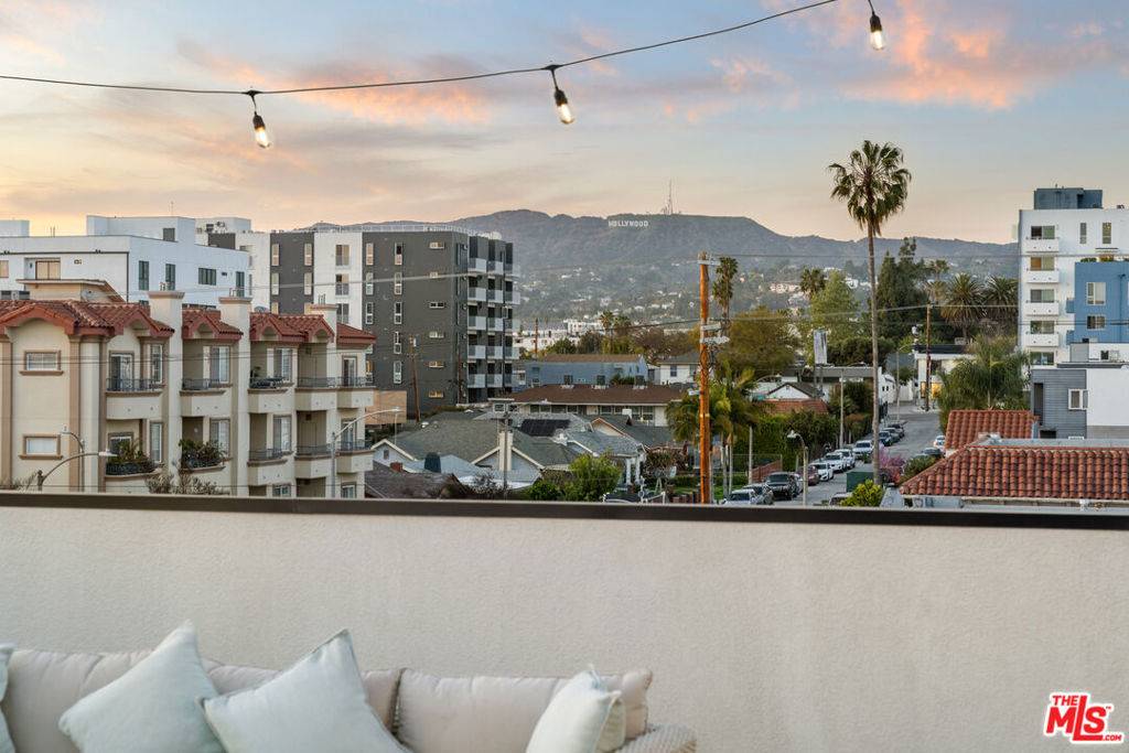 Los Angeles, CA 90004,540 N Serrano AVE