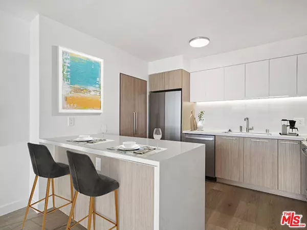 Santa Monica, CA 90405,2700 Neilson WAY #228