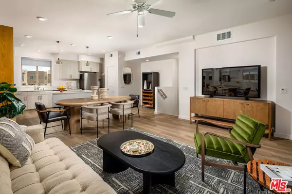 1483 W Vista WAY #1563A, San Pedro, CA 90732
