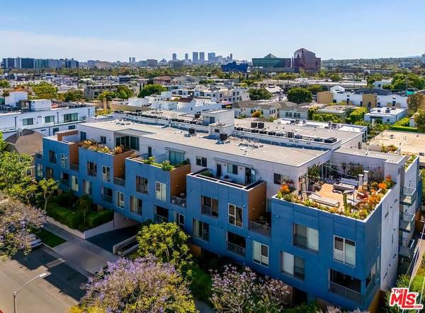 855 N Croft AVE #306, Los Angeles, CA 90069