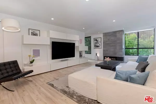 Los Angeles, CA 90049,814 Amherst AVE ##103