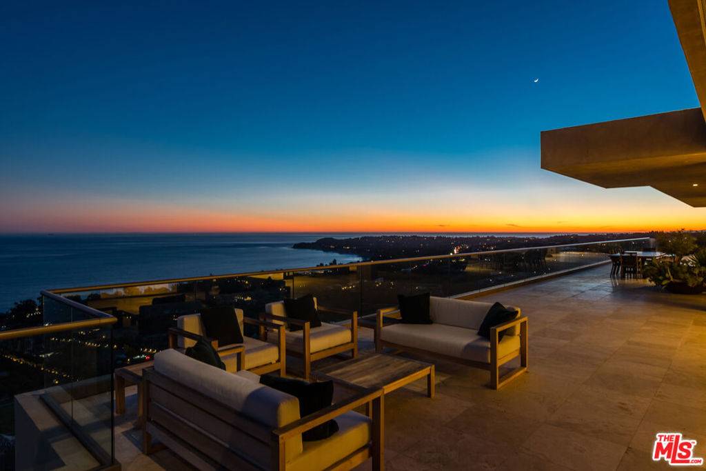 Malibu, CA 90265,27316 Winding WAY