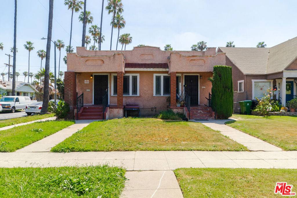 Los Angeles, CA 90062,5700 Cimarron ST