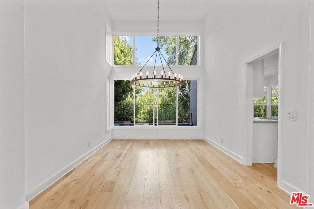 Calabasas, CA 91302,4370 Park Monte Nord