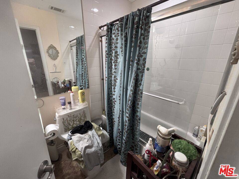 Palm Desert, CA 92211,42720 Kansas ST