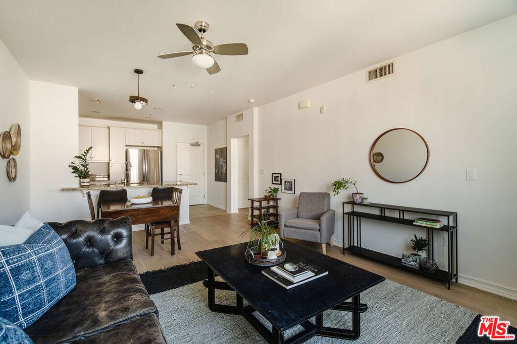 Los Angeles, CA 90013,629 Traction AVE #512