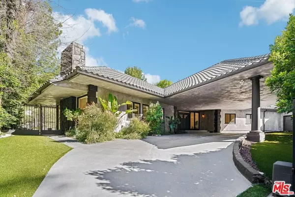 Woodland Hills, CA 91364,4900 Queen Victoria RD