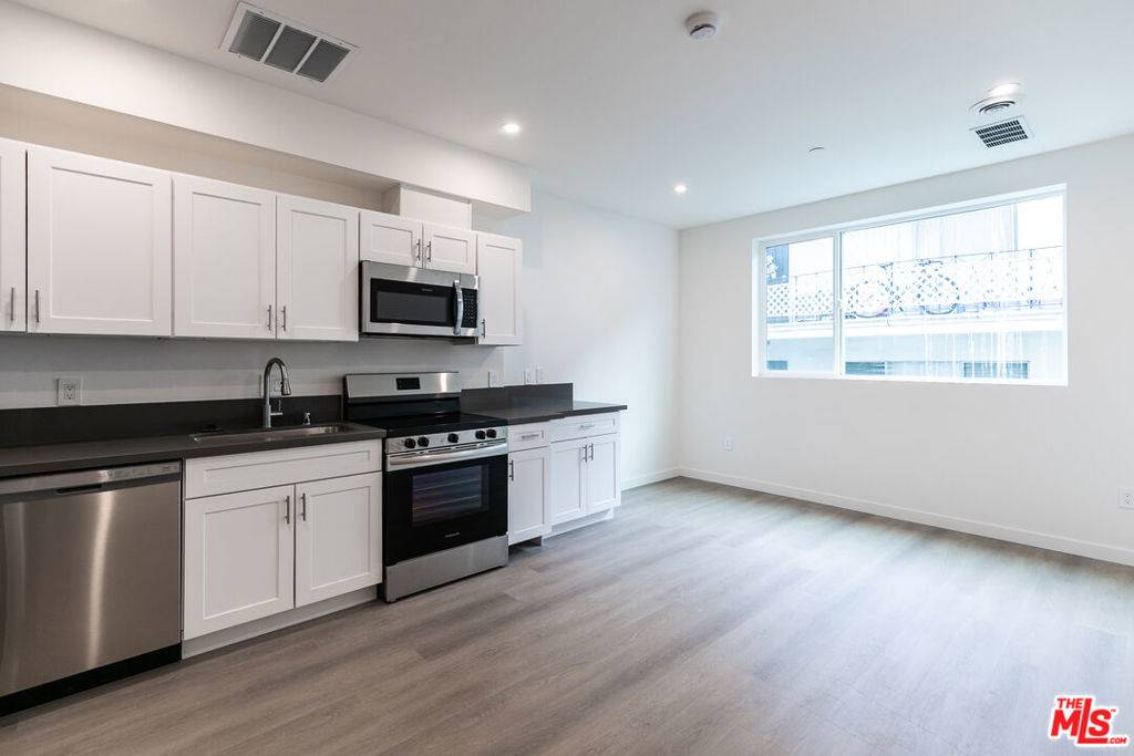 Los Angeles, CA 90029,1227 N Berendo ST ##203