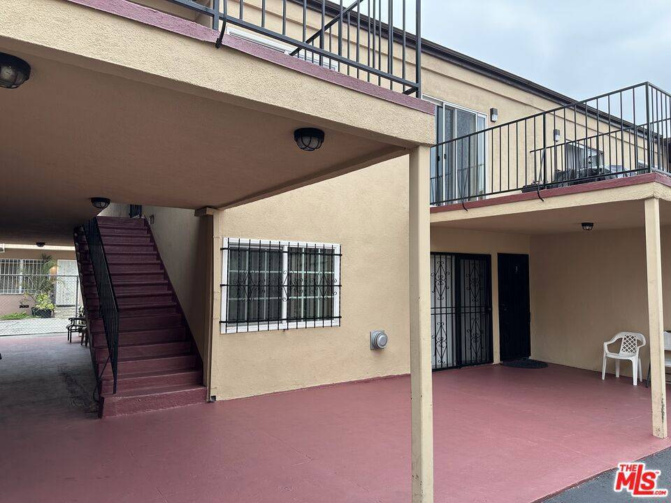 Los Angeles, CA 90043,6550 Brynhurst AVE