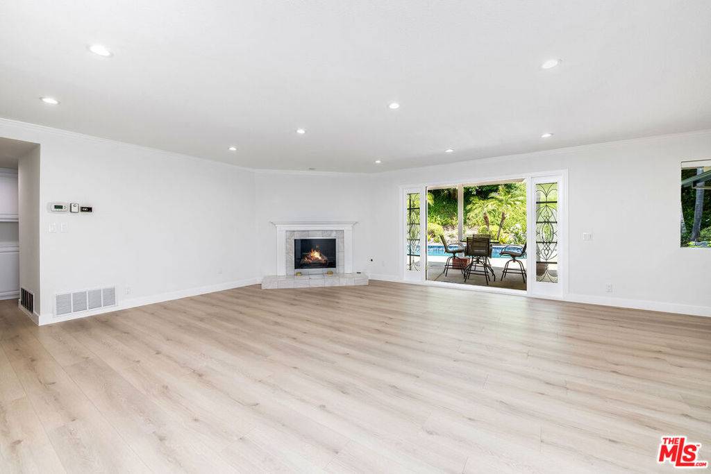 West Hills, CA 91307,7144 Deveron Ridge RD
