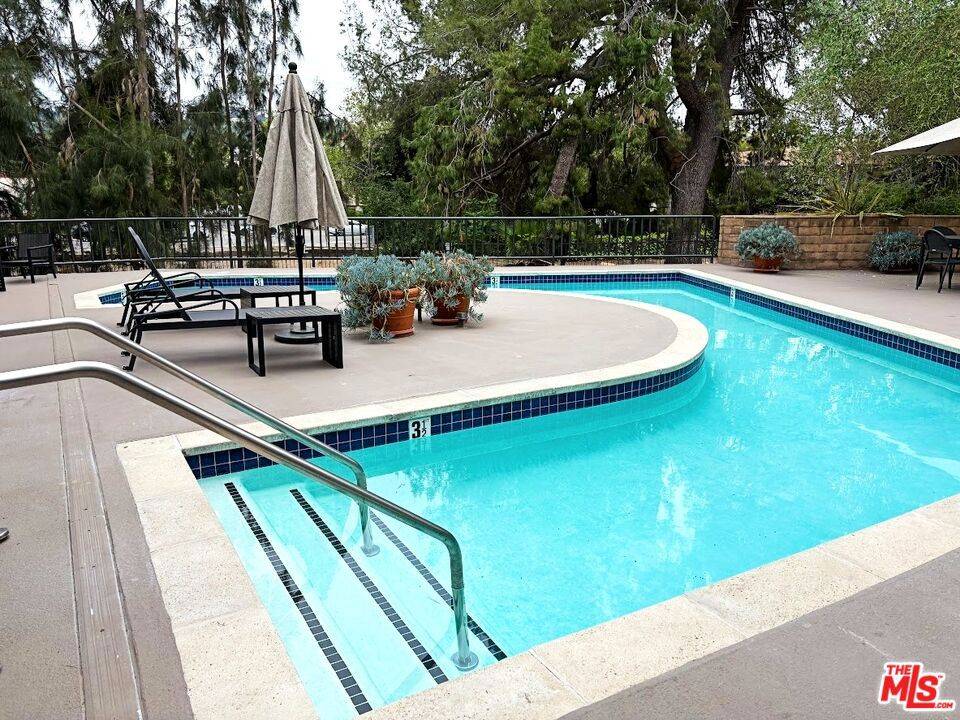 Sherman Oaks, CA 91423,13331 Moorpark ST #334
