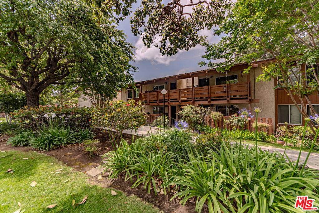 3719 Country Club DR #6, Long Beach, CA 90807
