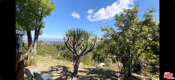 Tarzana, CA 91356,4630 Dunas LN